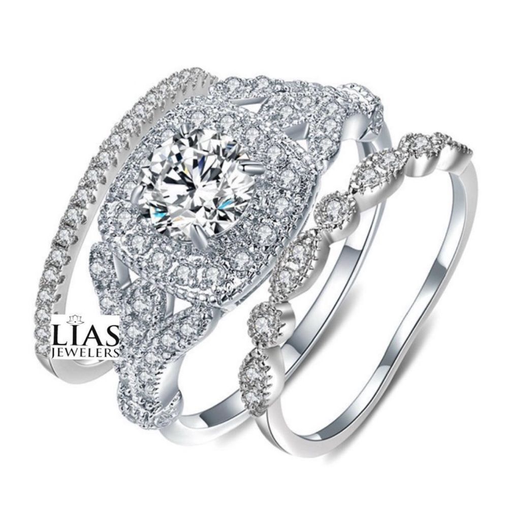 New 18k white gold wedding ring set
